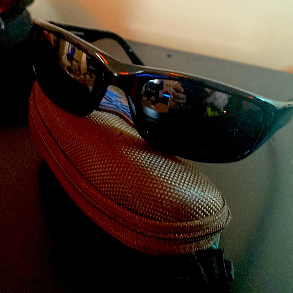 Maui Jim Stingray Mens Polarized Sunglasses w/carrying case